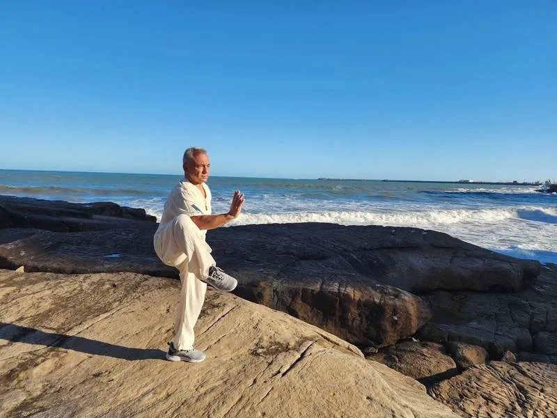 Martín Cano Rodríguez practicando Tai Chi Chuan